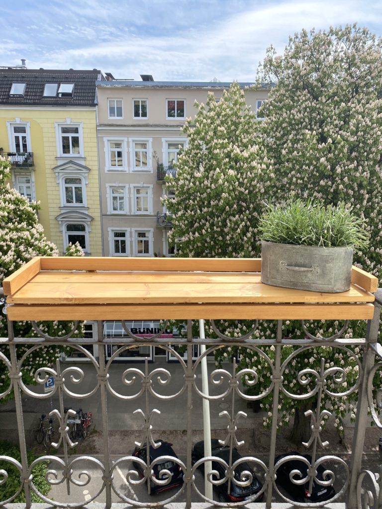 Tisch Balkon